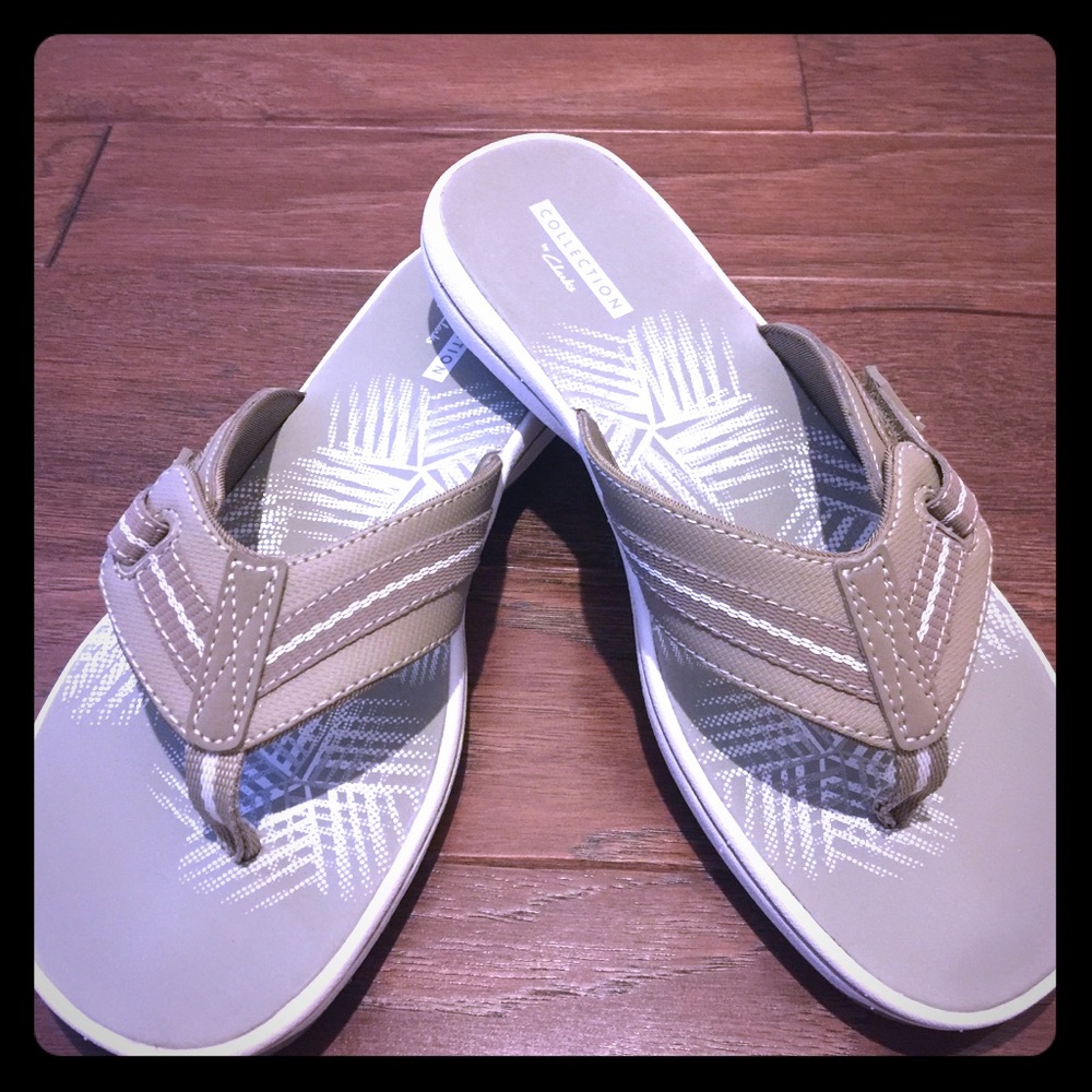 Clark’s Flip Flops- NWT